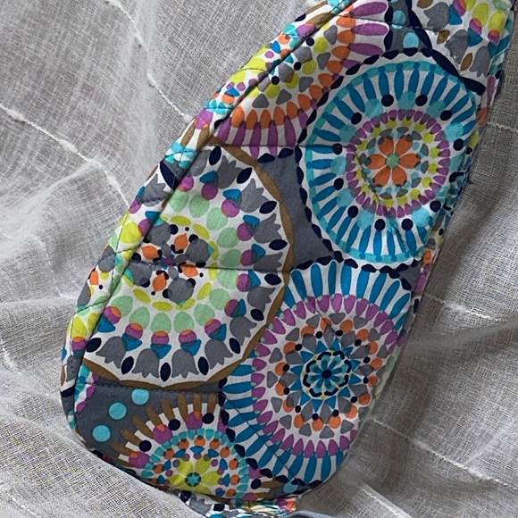 Vera Bradley Sunny Medallion 2025 Style Lighten Up Essential Sling Backpack NWOT - Picture 4 of 16